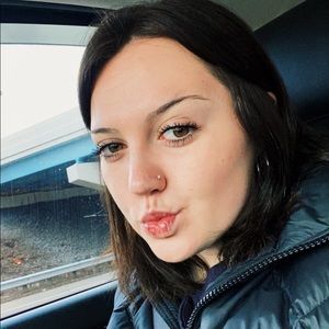 Meet your Posher, Sierra